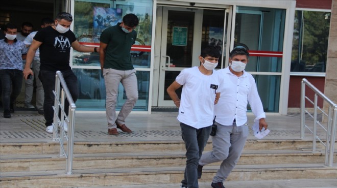 İzmir de 10 kişinin 1 milyon 500 bin lirasını dolandıran 5 zanlı Manisa da yakalandı