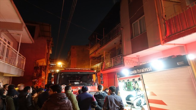 İzmir de dairede yangın: Kullanılamaz hale geldi!