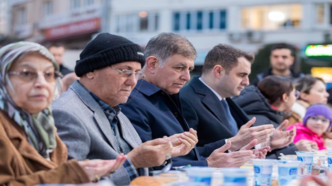 'Ne saraylara ne şatafatlı sofralara ihtiyacımız var'