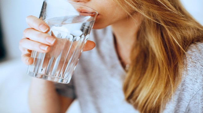  Soğuk su içmek daha çok terlemeye neden olabilir 