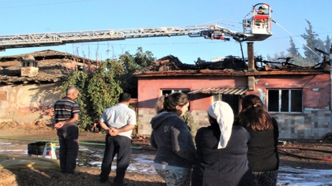 3 ev yandı:2 kardeş hastaneye kaldırıldı