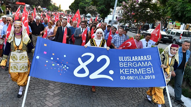 82 yıllık festival Başkan ın bu sözleriyle yola çıktı: Krizin ilacı Atatürk ilkeleri!