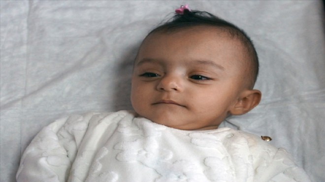 980 gram doğan Arya bebek, hayata tutunmayı başardı