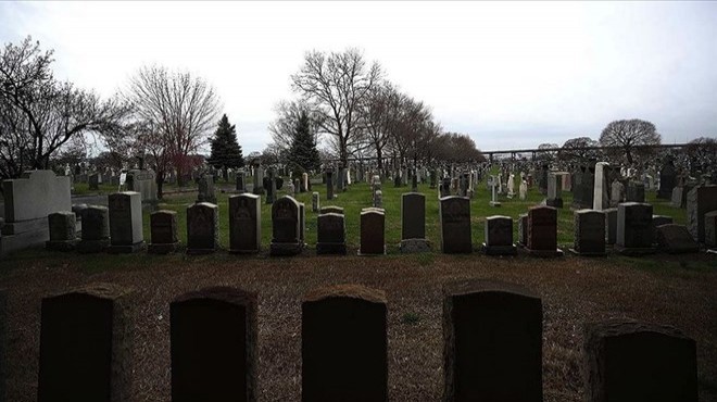 ABD de mezarlık skandalı: Burası beyazlara ait!