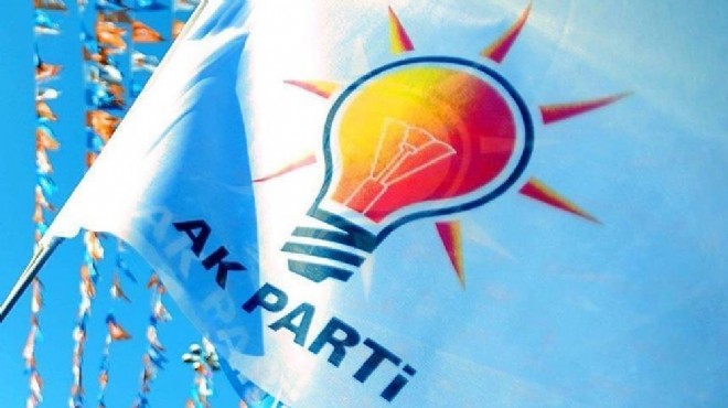 AK Parti İzmir de flaş gelişme: O başkan istifa etti