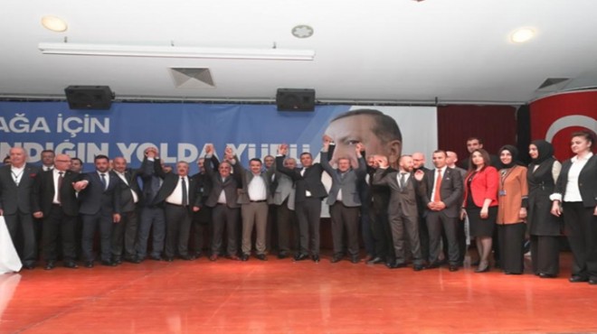 AK Parti İzmir de kongre mesaisi 3 ilçeyle başladı: Sürekli ne mesaj verdi?