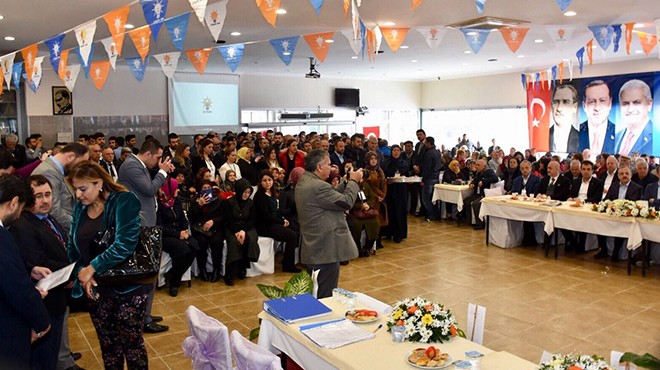 AK Parti İzmir de kongre maratonu başladı: Şengül den iddialı 2019 çıkışı