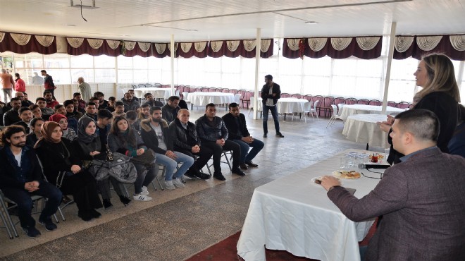 AK Partili Çankırı’dan gençlere siyaset öğüdü