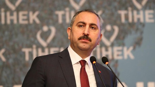 Adalet Bakanı Gül den başörtüsü açıklaması