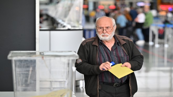 Adnan Menderes Havalimanı nda oy mesaisi