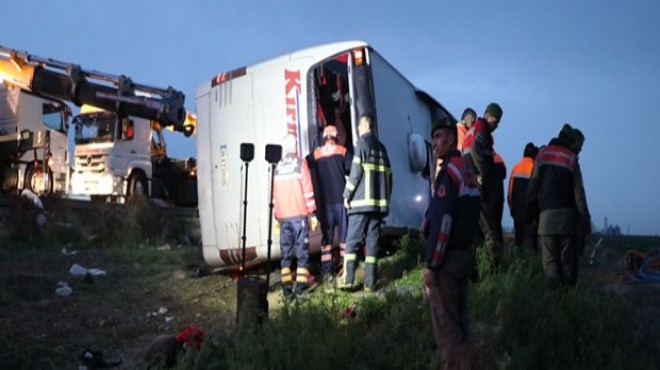 Aksaray da feci kaza: 4 ölü, 37 yaralı