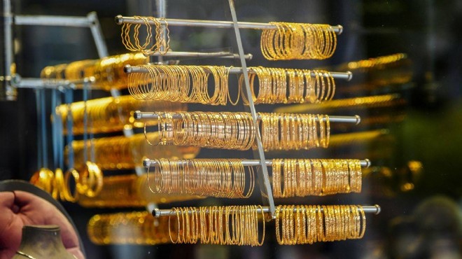 Altın ve gümüşte rekor sonrası geri çekilme