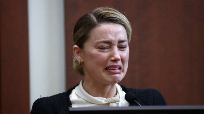 Amber Heard, mahkemede gözyaşlarına boğuldu!