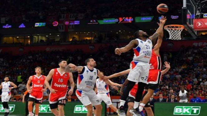 Anadolu Efes EuroLeague’de finale yükseldi