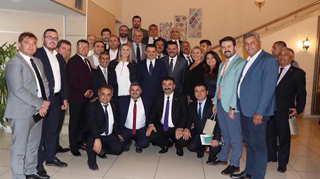 Ankara’da ‘İzmir’ masası: Bakan Pakdemirli ilçe başkanlarını ağırladı