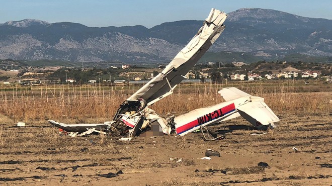 Antalya da eğitim uçağı düştü: 2 ölü