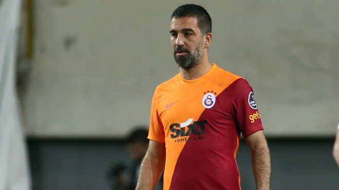 Arda Turan futbolu bıraktı: Kramponları asma vakti!