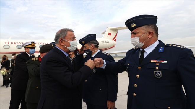 Bakan Akar dan İzmir mesaisi: Ege Ordu Komutanlığı na inceleme