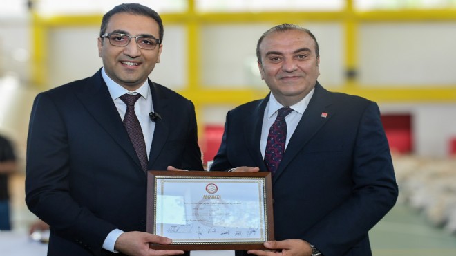Balçova Belediye Başkanı Yiğit mazbatasını aldı