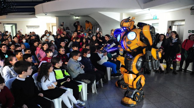 Balçova da geleceğin mucitlerine Robot Show