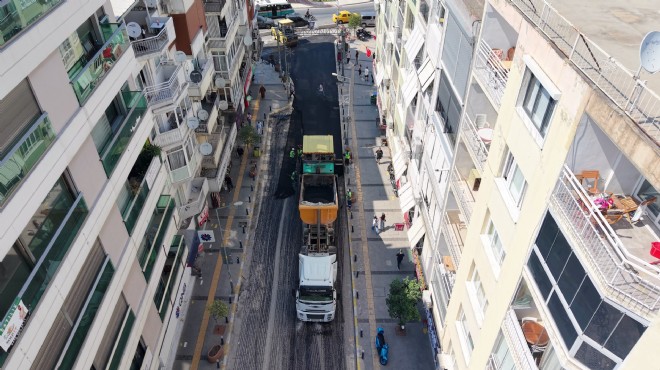 Balçova'nın işlek caddesinde yenileme mesaisi