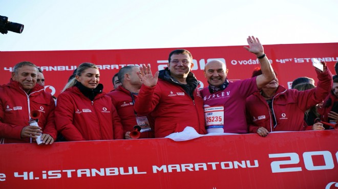 Başkan Soyer İstanbul Maratonu nda koştu!