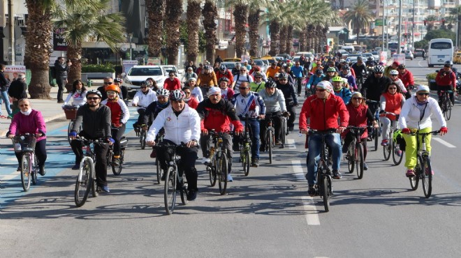 Bisiklet tutkunları CHP li Tugay ile pedalladı