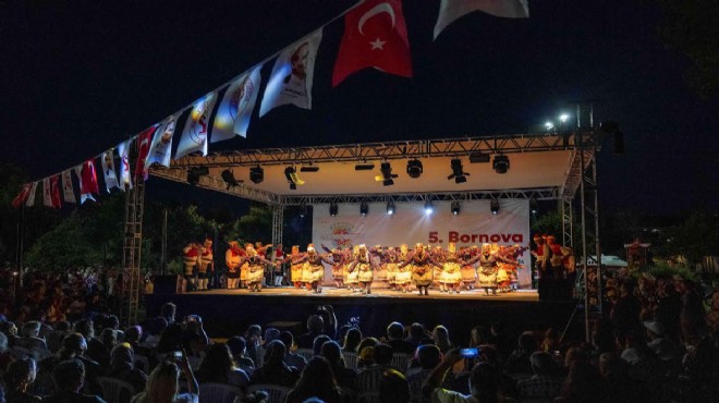 Bornova'da halk dansları şöleni!