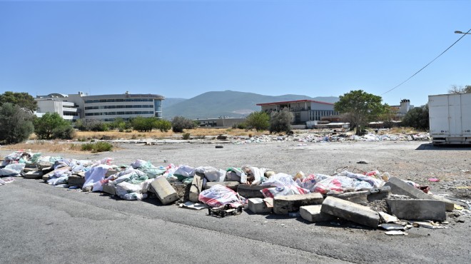 Bornova'da kaçak molozla topyekün mücadele