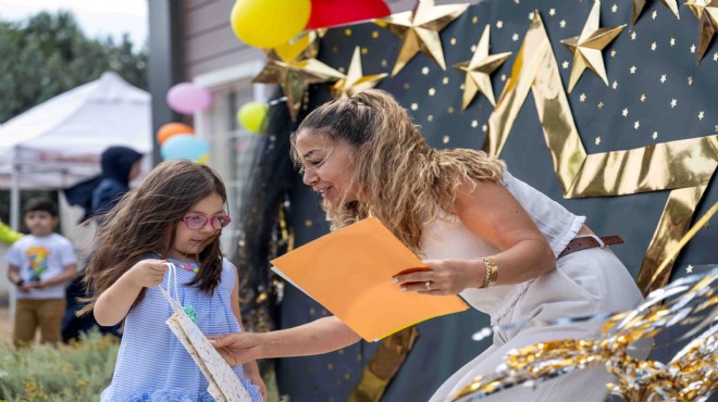 Bornova'da miniklerin belge coşkusu