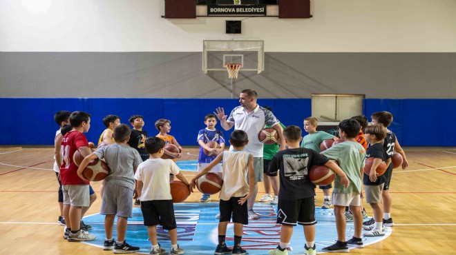 Bornova'da spor dolu yaz