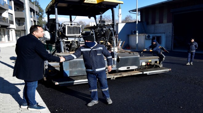 Bornova'da yol seferberliği sürüyor