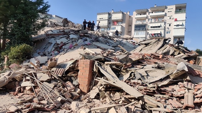 Büyükşehir’den depremde yakınlarını kaybedenlere manevi destek