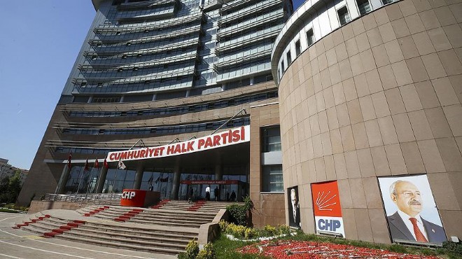 CHP Genel Merkezi nde İzmir trafiği: 3 vekilden Lider e rapor!