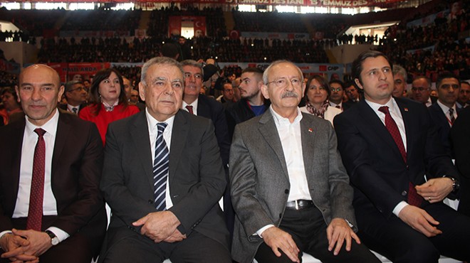 CHP İzmir de büyük buluşma! Kılıçdaroğlu ndan  Koca  övgü: Ayakta alkışlattı
