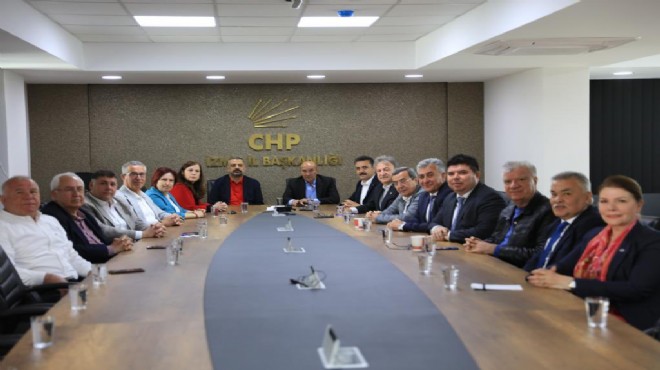CHP İzmir de büyük miting sonrası başkanlar zirvesi!
