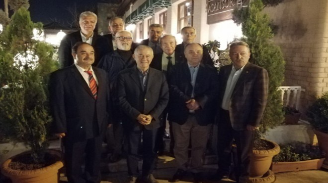 CHP İzmir de eski il başkanlarından ortak bildiri!