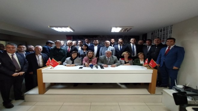 CHP İzmir de kongreye 4 kala  Yücel  deklarasyonu: 30 ilçeden tulum destek!