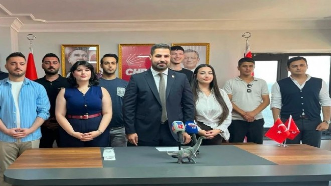 CHP'li gençlerden Nalbantoğlu'na 'dinozor' göndermesi!
