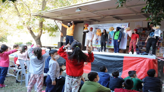 Çadır kentte çocuk tiyatrosu