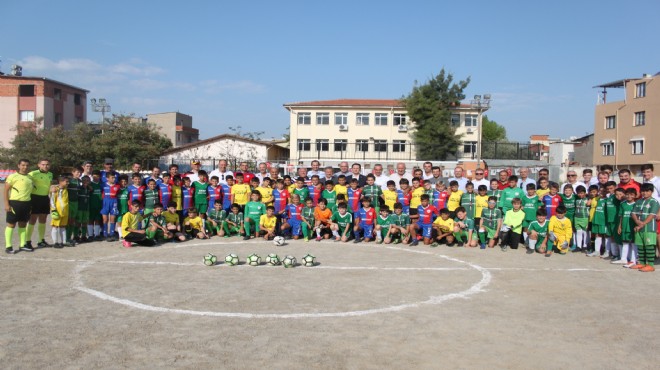 Çamdibi nde Çocuk Futbolu Festivali