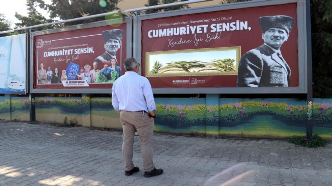 Çeşme de Cumhuriyet Bayramı na özel sıradışı billboard