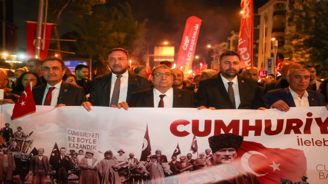 Cumhuriyet'in 103. yılı Buca'da coşkuyla kutlandı