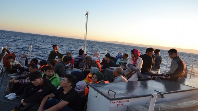 Denizdeki 83 kaçak göçmen yakalandı
