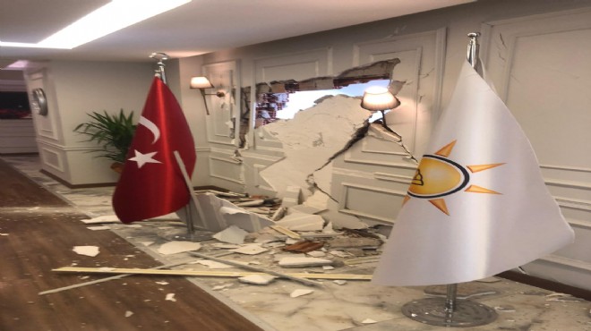 Deprem AK Parti il binasını da vurdu!