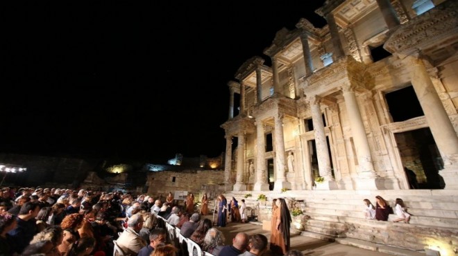 Efes Selçuk ta tiyatro festivali zamanı!