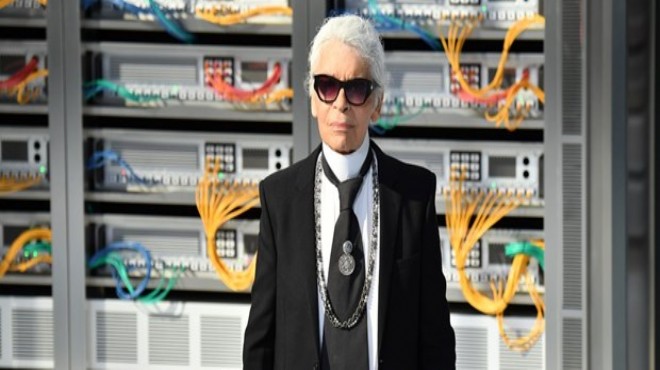 Efsanevi modacı Karl Lagerfeld hayatını kaybetti