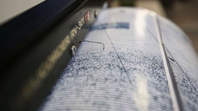Ege Denizi nde 4,5 büyüklüğünde deprem oldu