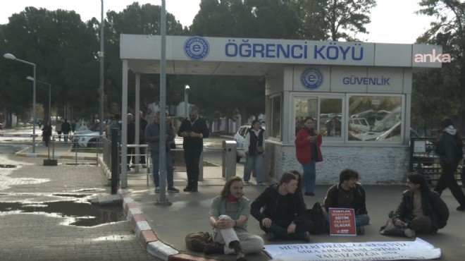 Ege'de öğrencilerden oturma eylemi