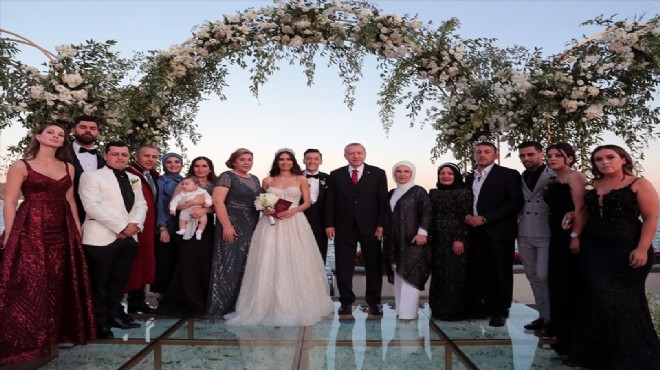 Erdoğan, Mesut-Amine çiftinin nikah şahidi oldu